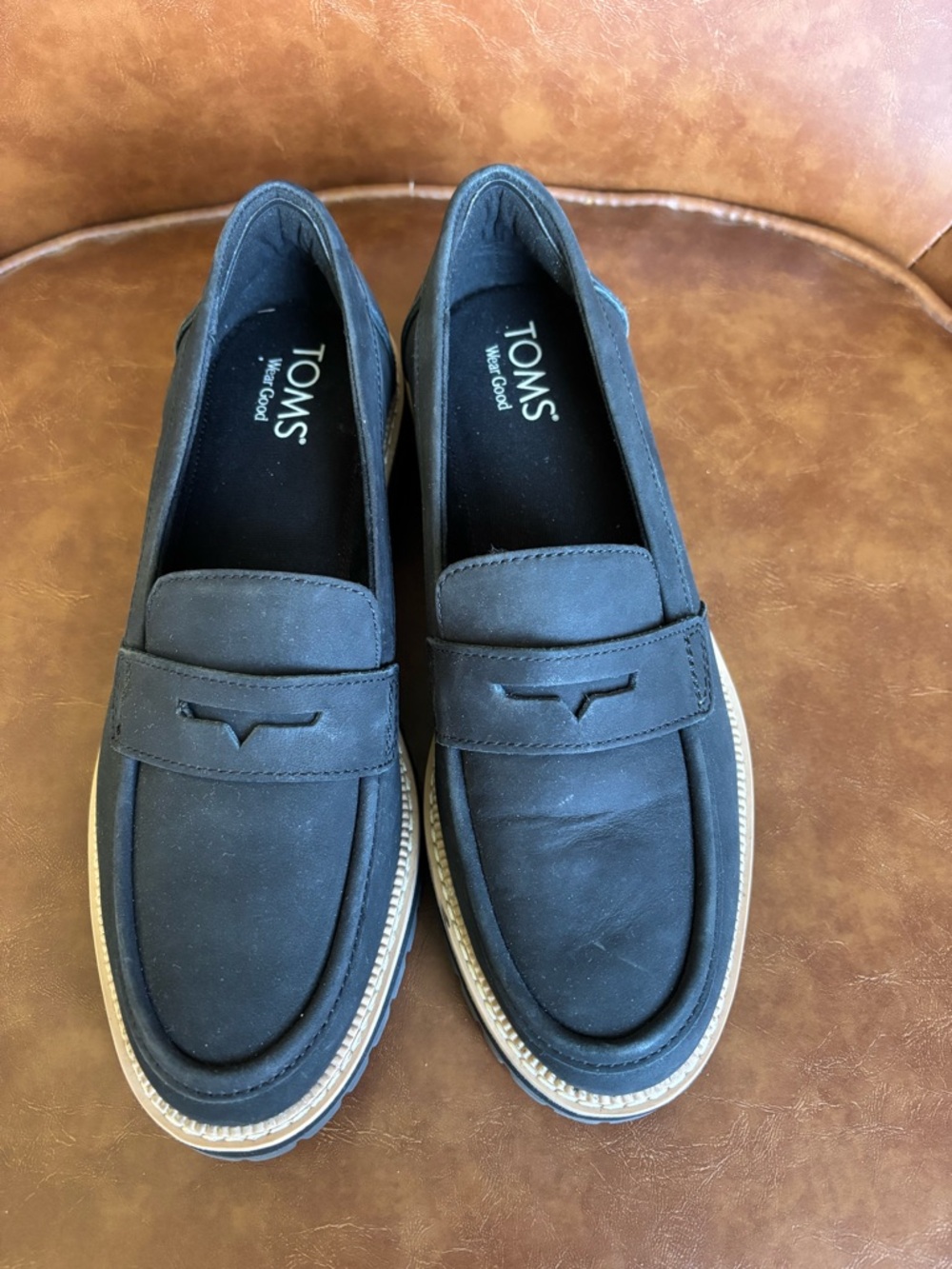 TOMS Cara Black Leather Platform Lug Sole Loafers NWOB 8.5 - Picture 4 of 8